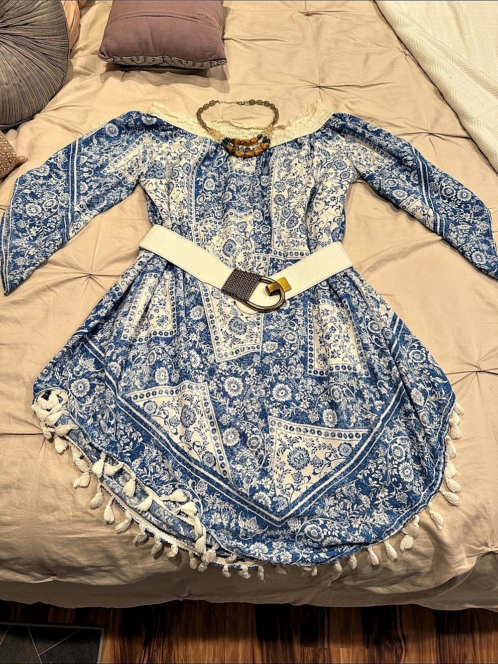 Sugar + Lipo Blue & White Paisley Mini Dress Like New